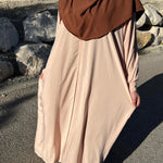 Abaya femme beige avec hijab marron