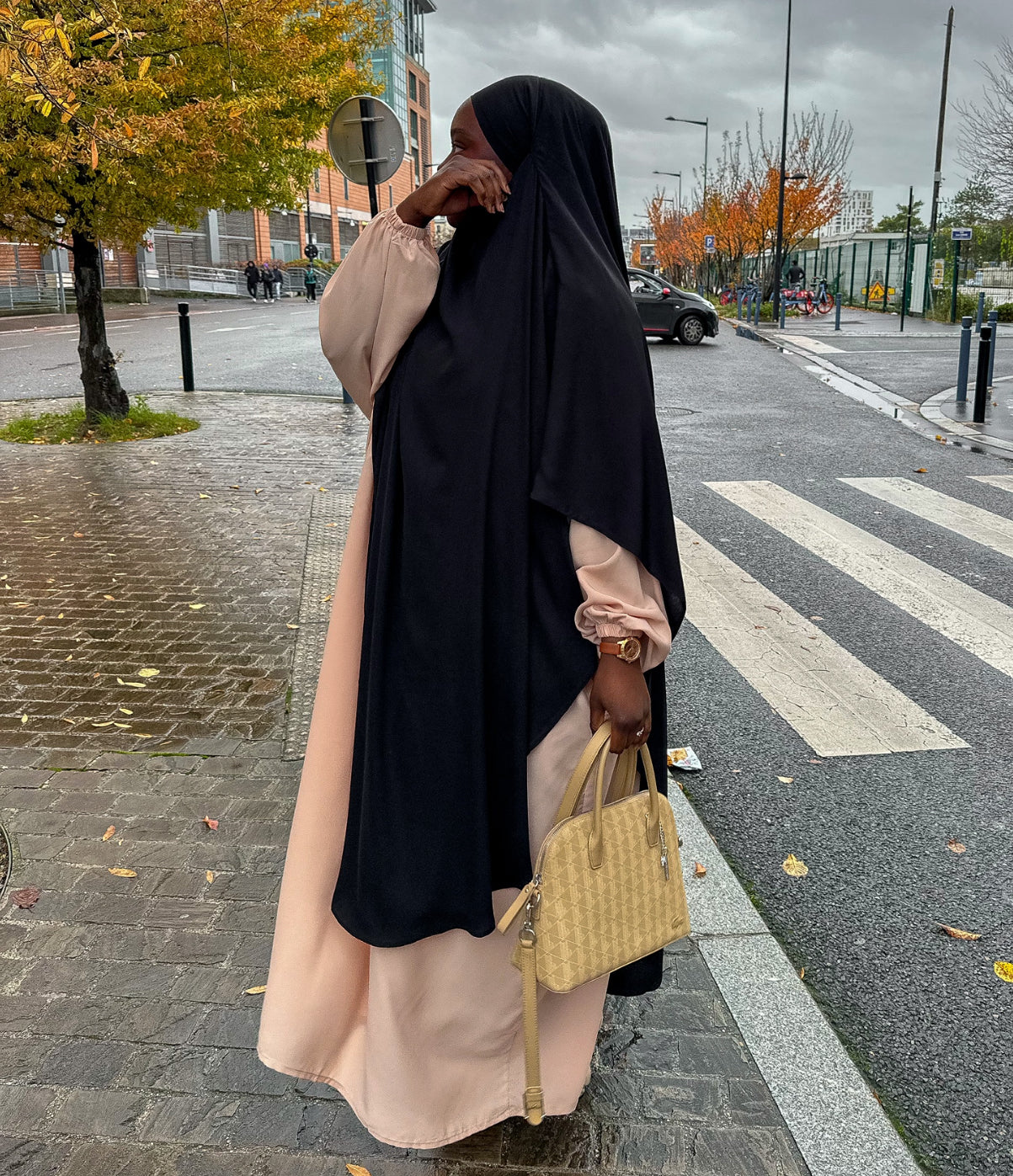 Abaya femme cloche beige